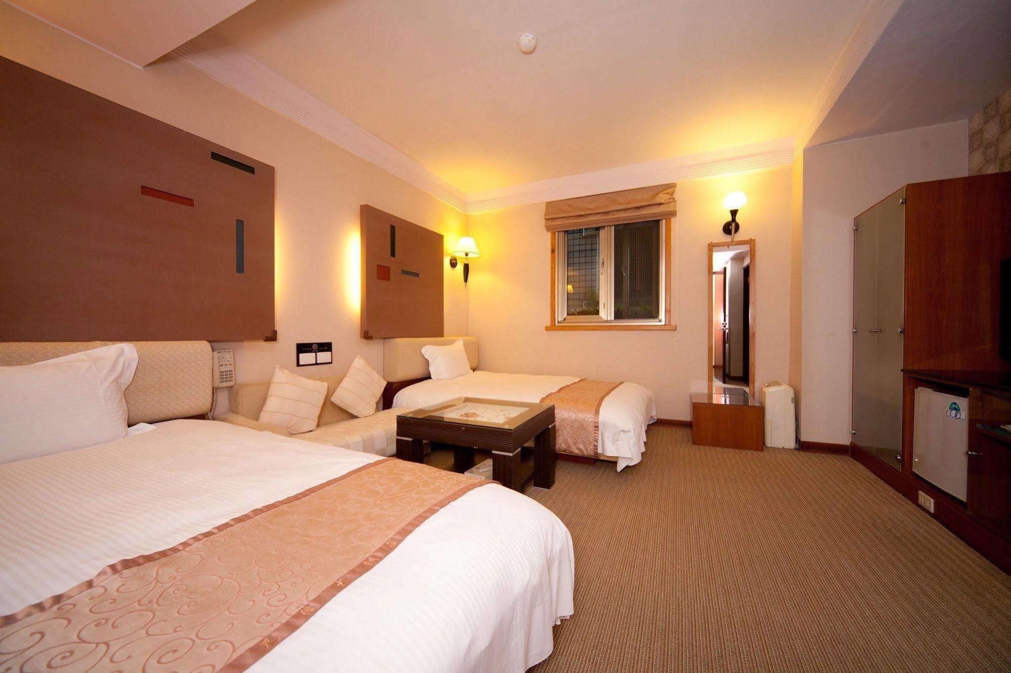 Tian Long Hotel Jiaoxi Exterior photo
